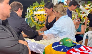 Comoção marca despedida do Dr. Oswaldo Gomes; população e autoridades política dão último adeus ao pai da prefeita Marcela