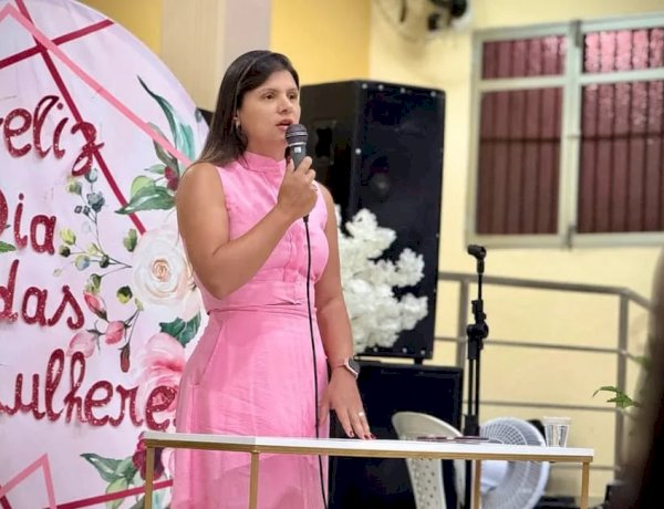 Prefeita anuncia aumento salarial para servidores da Educação de Novo Lino