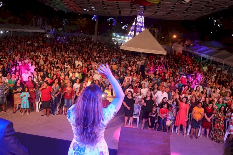 Novo Lino comemora Dia do Evangélico com show de Sarah Farias